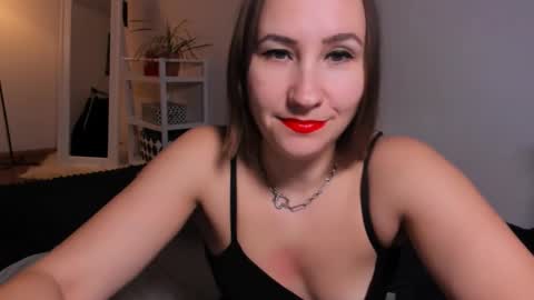 Snapshot of christina_rosse chatting on 11-18-25, 10:09 christina rosse online show from 11-18-25, 10:09