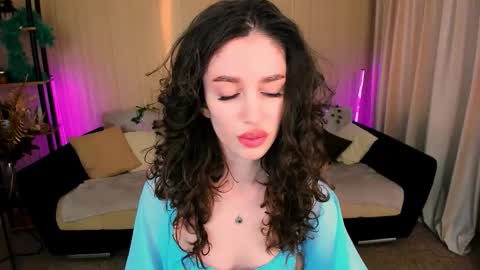 Snapshot of christinaconteeree chatting on 09-10-25, 01:22 christinaconteeree online show from 09-10-25, 01:22