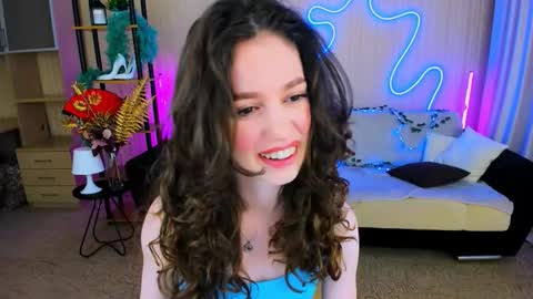 Snapshot of christinaconteeree chatting on 09-16-25, 04:19 christinaconteeree online show from 09-16-25, 04:19