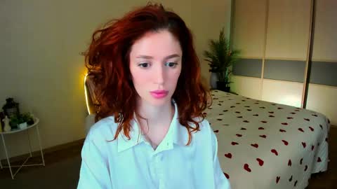 christinaconteeree online show from 05-29-26, 07:23