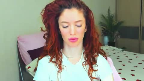 christinaconteeree online show from 07-18-26, 11:14