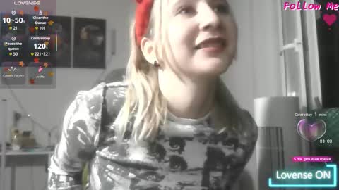 christinafiveplus online show from 10-09-25, 05:33