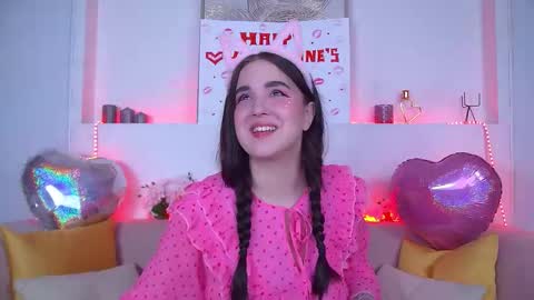 Christina online show from 02-14-25, 09:43