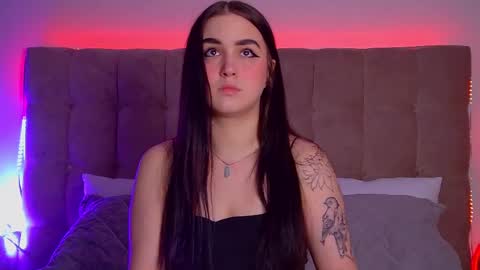 Christina online show from 03-10-25, 06:23