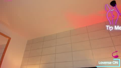 Christine  online show from 09-30-25, 12:43