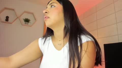 Christine  online show from 10-21-25, 12:06