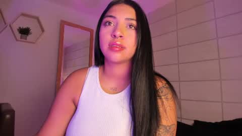 Snapshot of christine_harper chatting on 07-01-26, 12:07 Christine online show from 07-01-26, 12:07