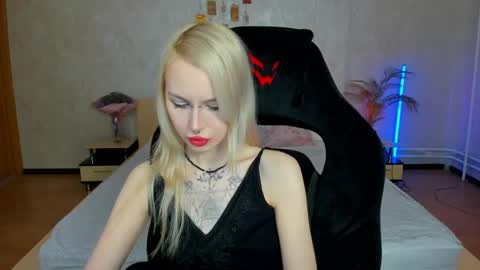 christine_jacksonn online show from 03-06-25, 01:16