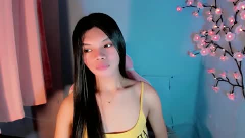 Snapshot of christine_slutt chatting on 09-11-25, 06:35 STEFFY online show from 09-11-25, 06:35