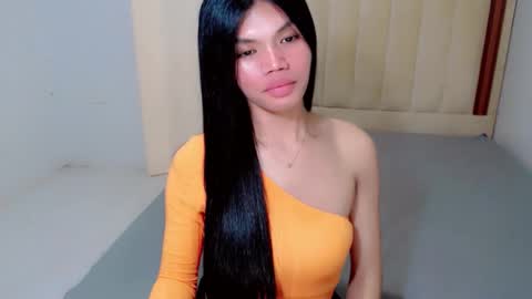 Snapshot of christine_slutt chatting on 10-10-25, 03:55 STEFFY online show from 10-10-25, 03:55