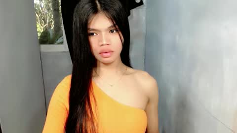 Snapshot of christine_slutt chatting on 10-11-25, 10:41 STEFFY online show from 10-11-25, 10:41