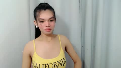 Snapshot of christine_slutt chatting on 10-28-25, 01:53 STEFFY online show from 10-28-25, 01:53