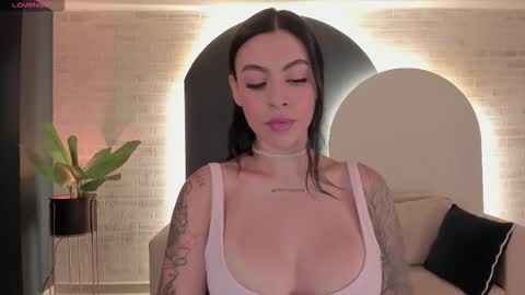 Snapshot of christineford1 chatting on 10-27-25, 12:09 Christine Ford online show from 10-27-25, 12:09