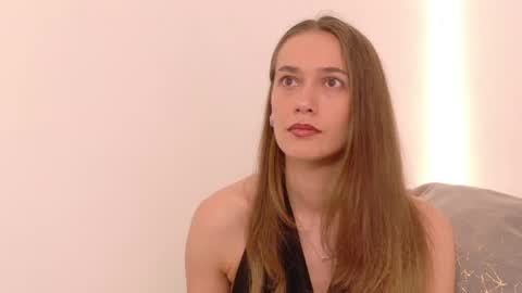 Snapshot of christinne_x chatting on 05-08-26, 04:51 Christy online show from 05-08-26, 04:51