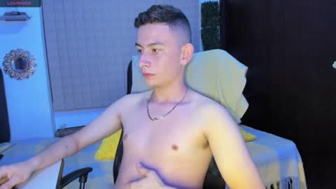 christmiller_1 online show from 03-02-25, 12:42