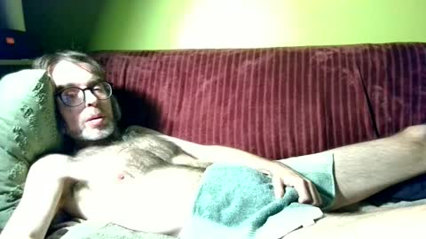 Snapshot of christophe_73 chatting on 07-09-26, 11:53 Chris online show from 07-09-26, 11:53