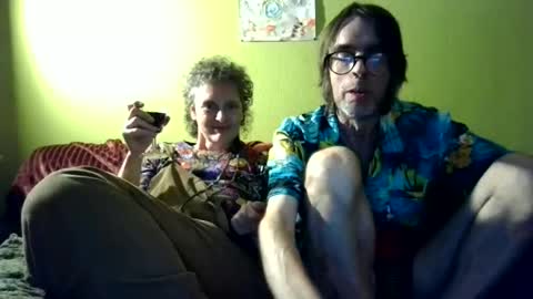Snapshot of christophe_73 chatting on 07-19-26, 03:43 Chris online show from 07-19-26, 03:43