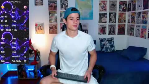 Snapshot of christophermillerxxx chatting on 05-08-26, 06:30 christophermillerxxx online show from 05-08-26, 06:30