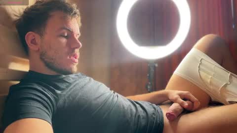 Christopher online show from 04-22-26, 08:17