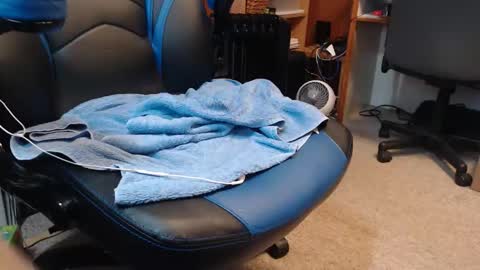Snapshot of christracey chatting on 05-11-26, 04:04 ChrisTracey online show from 05-11-26, 04:04