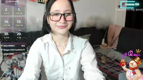 Snapshot of christyw3b chatting on 01-15-26, 06:44 christyw3b online show from 01-15-26, 06:44