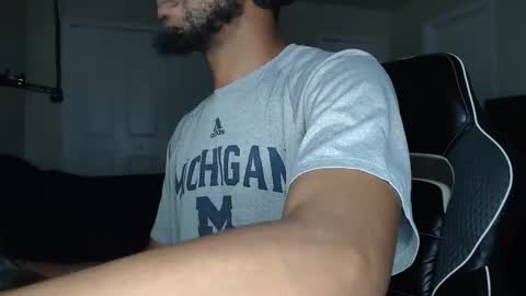 ChrisVacherx online show from 09-12-25, 02:44