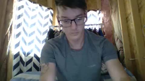 Snapshot of chrisvibess chatting on 05-17-26, 02:46 chrisvibess online show from 05-17-26, 02:46