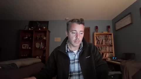 chrisw8121 online show from 12-21-25, 10:50