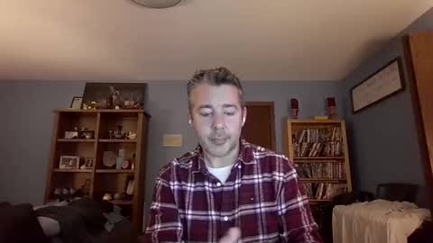 chrisw8121 online show from 12-23-25, 07:06