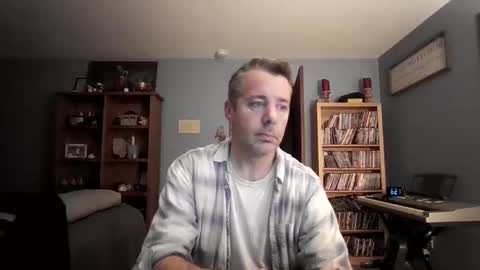 chrisw8121 online show from 02-25-26, 12:20
