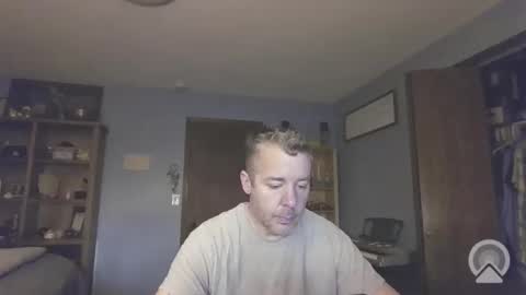 chrisw8121 online show from 04-01-26, 01:01