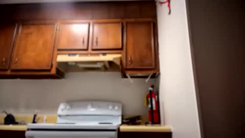 chriswells062590 online show from 04-21-26, 04:41