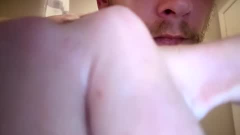 Snapshot of chriswells062590 chatting on 06-05-26, 03:13 chriswells062590 online show from 06-05-26, 03:13