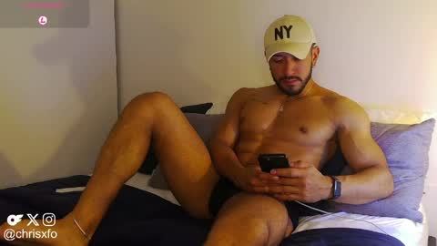 Snapshot of chrisxfo chatting on 04-07-26, 11:59 Chris online show from 04-07-26, 11:59