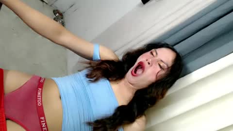Snapshot of chritine_sensation chatting on 08-06-26, 06:32 Christine online show from 08-06-26, 06:32