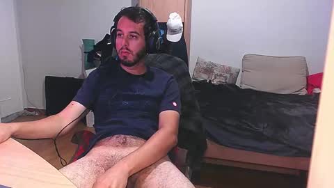 Chromefox123 online show from 11-30-25, 06:17