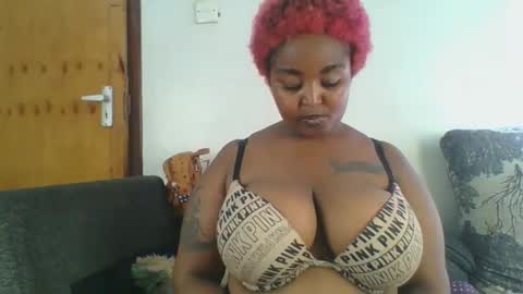 Snapshot of chubby_princess_2 chatting on 11-11-25, 12:38 chubby boo online show from 11-11-25, 12:38