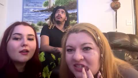 Snapshot of chubbybunnie99 chatting on 03-20-26, 06:51 Chubbybunny99s rich room online show from 03-20-26, 06:51