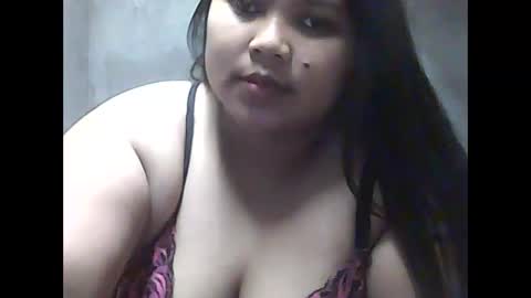 Snapshot of chubbylecious chatting on 10-16-25, 08:43 Rita online show from 10-16-25, 08:43