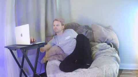 ChubsChadwell online show from 11-27-25, 01:24