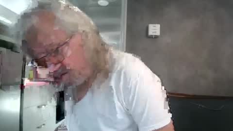 Snapshot of chuck3355257141 chatting on 06-29-26, 01:11 chuck3355257141 online show from 06-29-26, 01:11