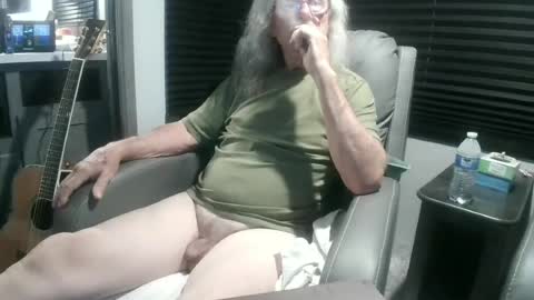 Snapshot of chuck3355257141 chatting on 07-17-26, 01:34 chuck3355257141 online show from 07-17-26, 01:34
