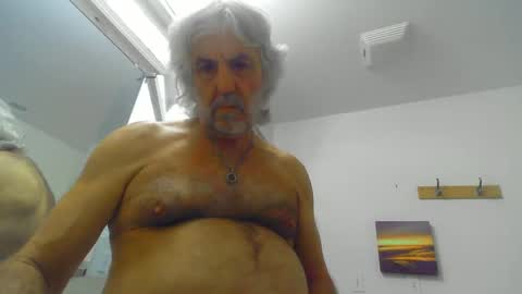 Snapshot of chuck354139 chatting on 12-18-24, 07:58 chuck354139 online show from 12-18-24, 07:58