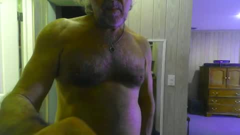 Snapshot of chuck354139 chatting on 12-18-24, 03:55 chuck354139 online show from 12-18-24, 03:55