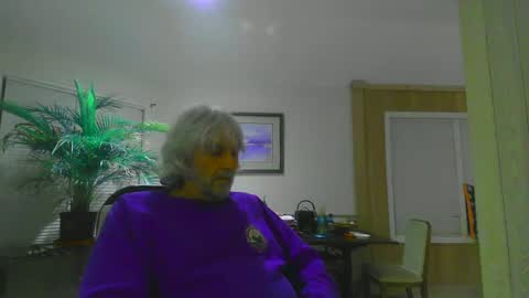 Snapshot of chuck354139 chatting on 12-22-24, 08:16 chuck354139 online show from 12-22-24, 08:16