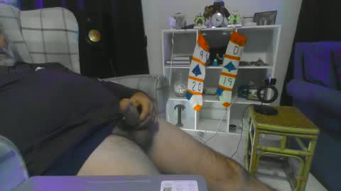 Snapshot of chuck354139 chatting on 12-23-24, 08:55 chuck354139 online show from 12-23-24, 08:55