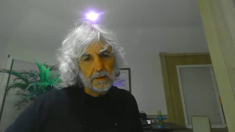 Snapshot of chuck354139 chatting on 12-30-24, 03:25 chuck354139 online show from 12-30-24, 03:25