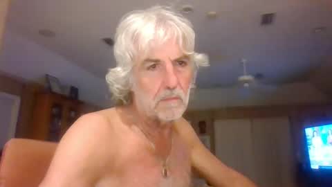 Snapshot of chuck354139 chatting on 01-03-25, 06:44 chuck354139 online show from 01-03-25, 06:44
