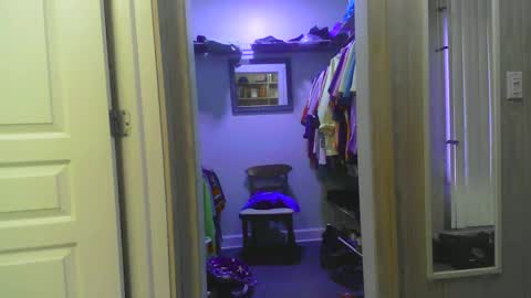 Snapshot of chuck354139 chatting on 02-19-25, 04:44 chuck354139 online show from 02-19-25, 04:44