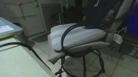 Snapshot of chuck354139 chatting on 02-22-25, 10:18 chuck354139 online show from 02-22-25, 10:18